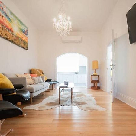 Appartement Historic Beauty In The Cbd! Parking And Wifi à Launceston Extérieur photo