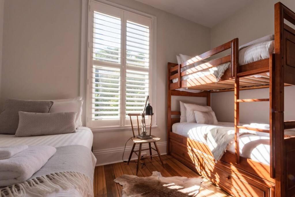 Appartement Historic Beauty In The Cbd! Parking And Wifi à Launceston Extérieur photo
