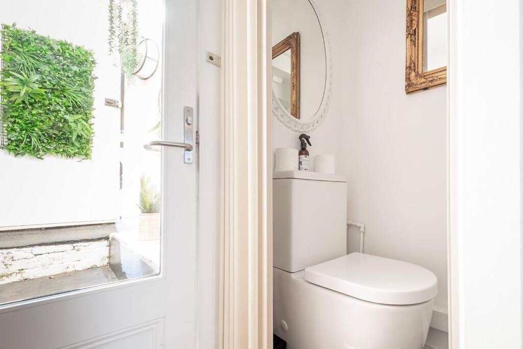 Appartement Historic Beauty In The Cbd! Parking And Wifi à Launceston Extérieur photo