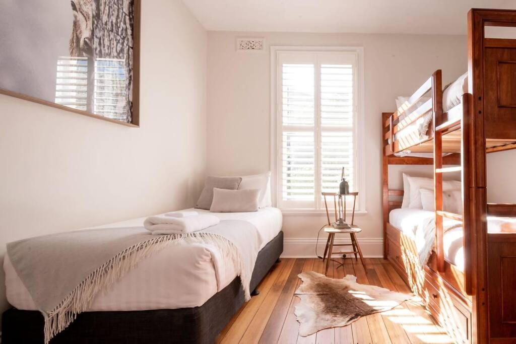 Appartement Historic Beauty In The Cbd! Parking And Wifi à Launceston Extérieur photo